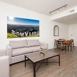 Hollywood Cozy Apartment